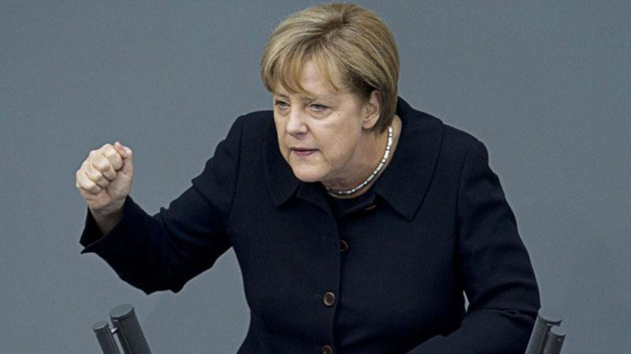 Merkel: Türkiye'ye ekonomik baskı artmalı!