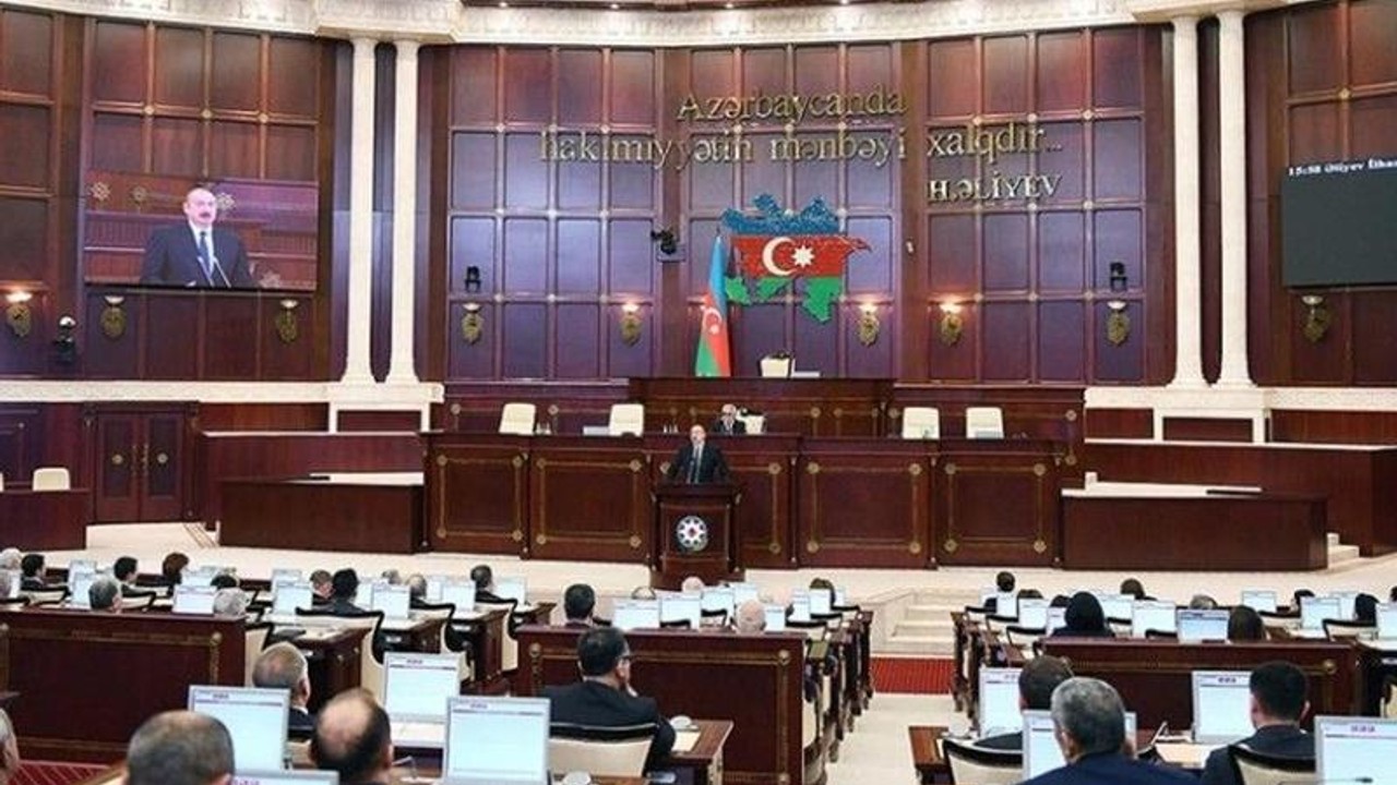 Azerbaycan Milli Meclisi Şuşa Beyannamesi'ni onayladı