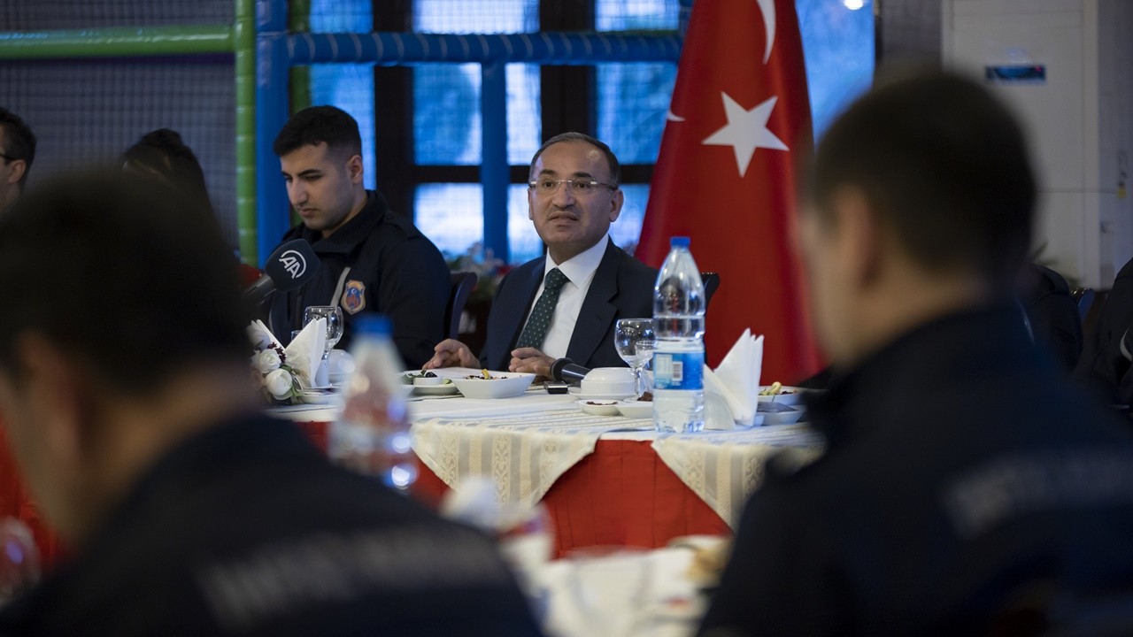 Adalet Bakanı Bekir Bozdağ: Terör örgütlerinin ağzıyla yapılan suçlamalara prim vermeyeceğiz