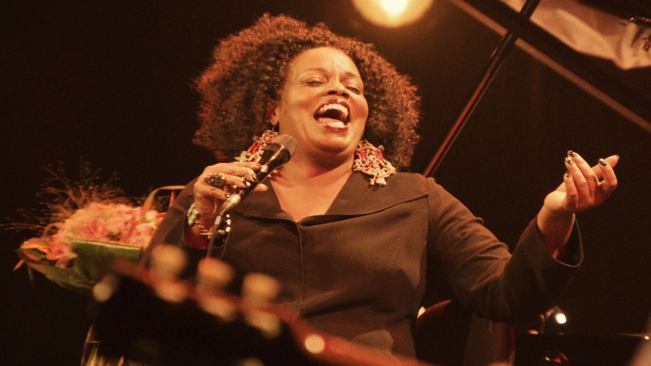 dianne reeves konseri, dianne reeves istanbul konseri, diaanne reevees konser 2022, dianne reeves istanbulda konser verdi, dianne reeves şarkıları, caz konseri