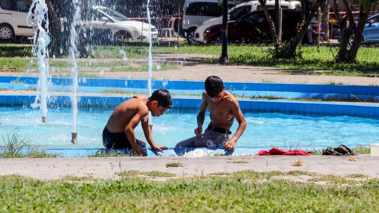 Meteoroloji uyardı: Çöl sıcakları geliyor! 14 Haziran 2024 Cuma hava durumu... yağmur yağacak mı? izmir'de yarın yağmur var mı, sıcaklar ne zaman bitecek