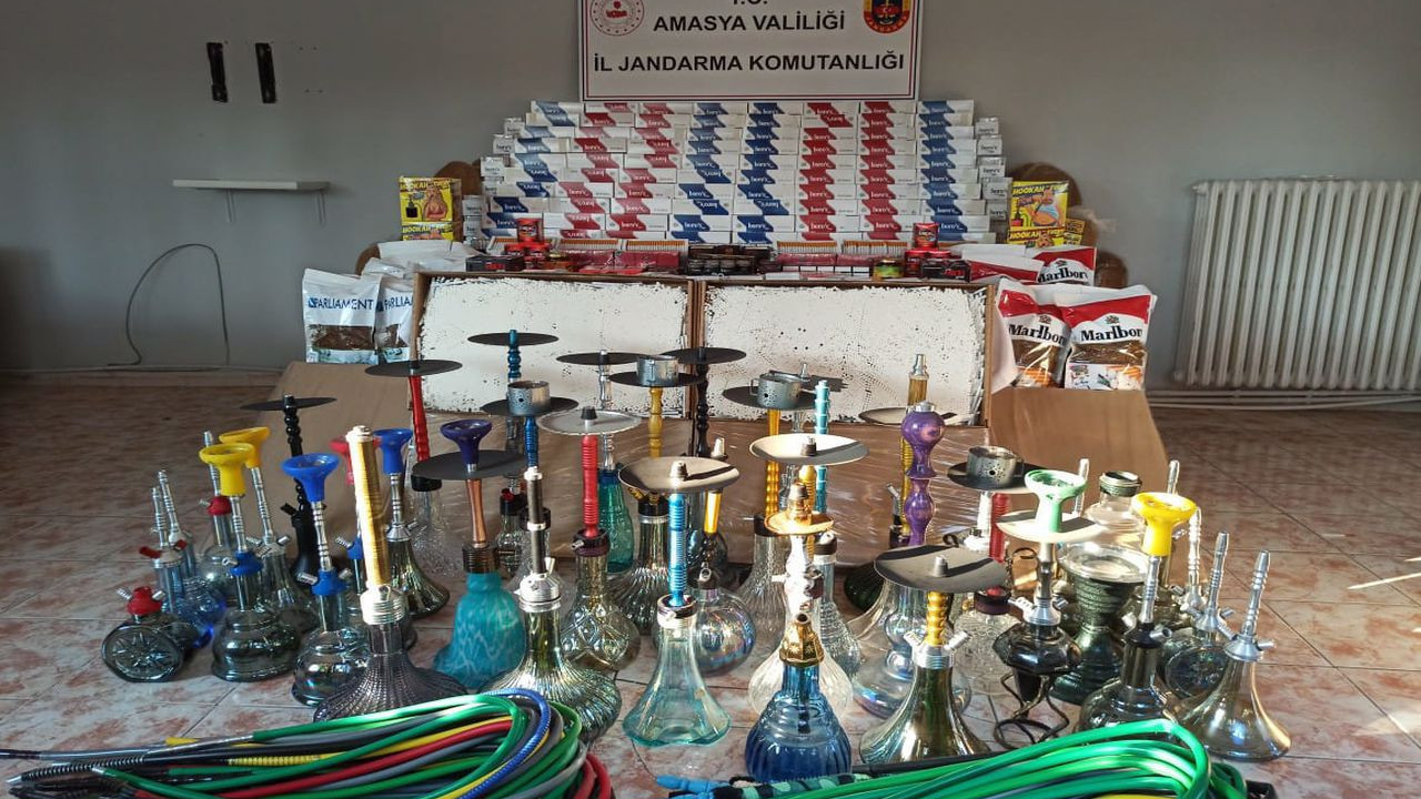 Gaziantep'te kaçakçılığa darbe! 1 milyon 458 bin 500 makaron ele geçirildi