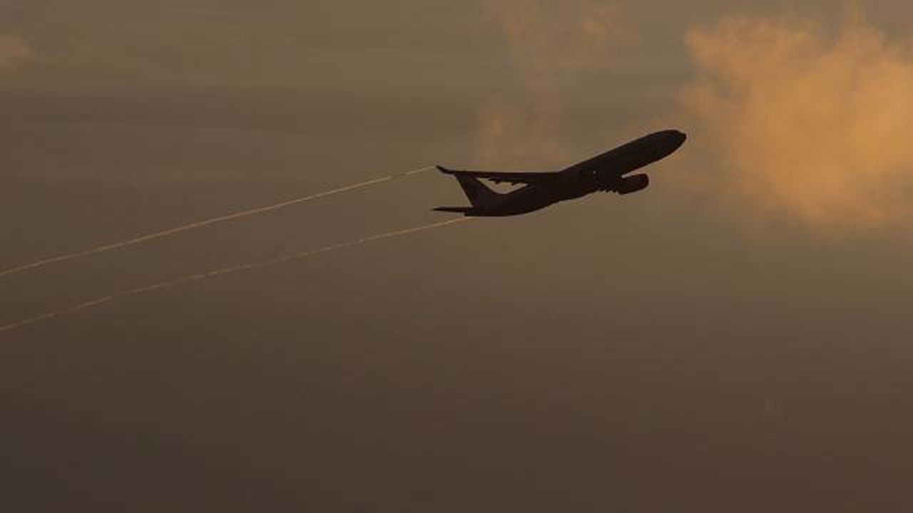 SON DAKİKA! ABD uçağında bomba ihbarı! Acil iniş yaptı...