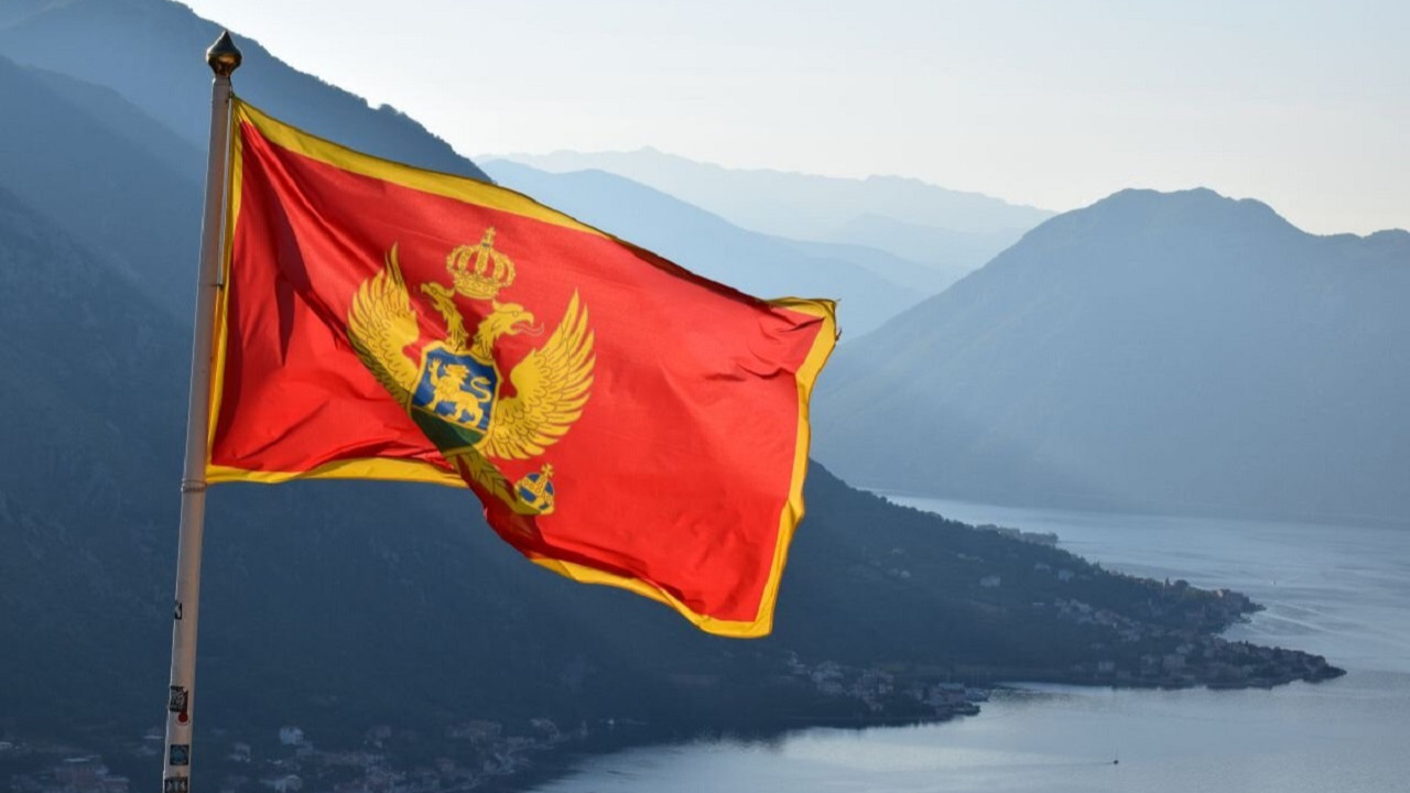 Karadağ'da mahkeme binasında bombalı saldırı: 5 yaralı