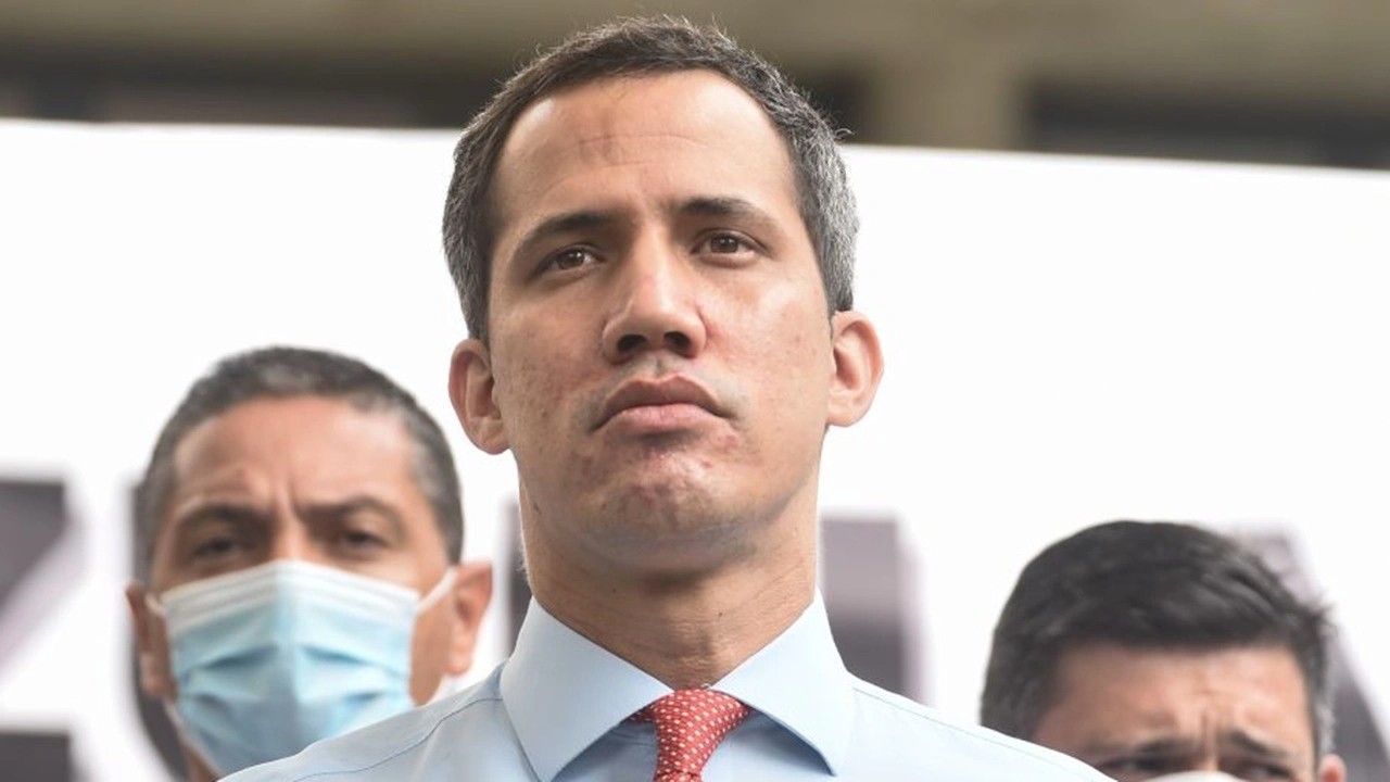 ABD'nin kuklası Guaido Kolombiya’dan kovuldu