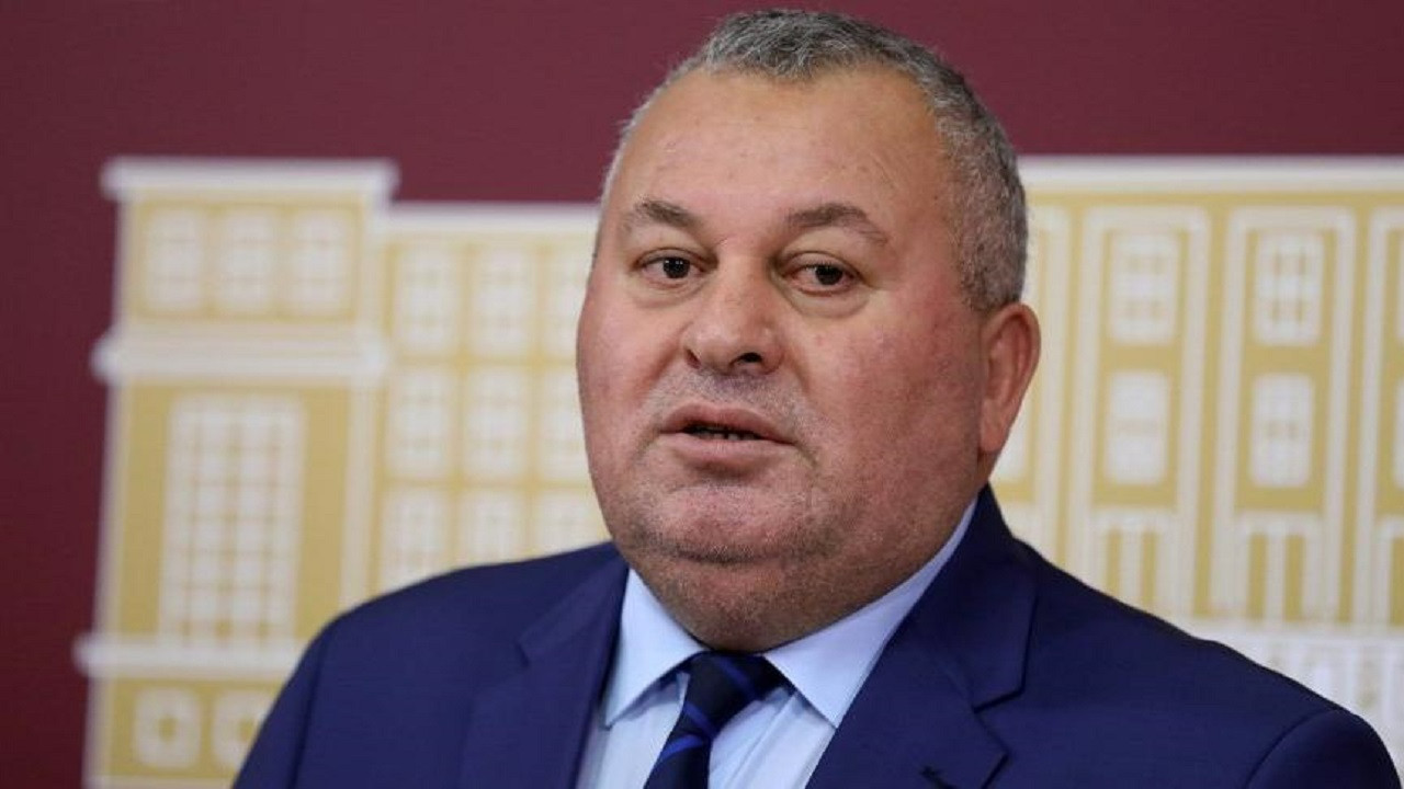 Demokrat Parti'den istifa eden İstanbul Milletvekili Cemal Enginyurt, yerden yere vurduğu CHP'ye geçiyor: Geçmişteki sözleri yeniden gündem oldu!