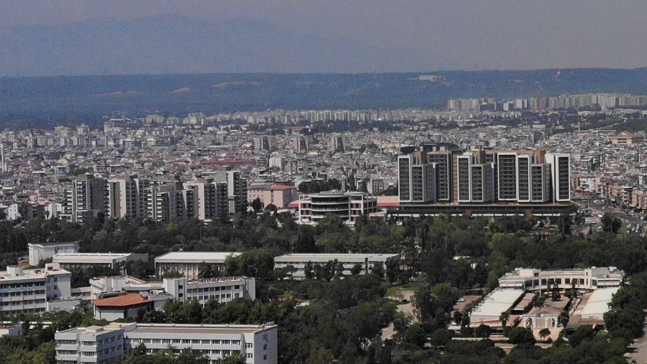 Rektörden ev sahiplerine çağrı: 'İnsaflı olun'