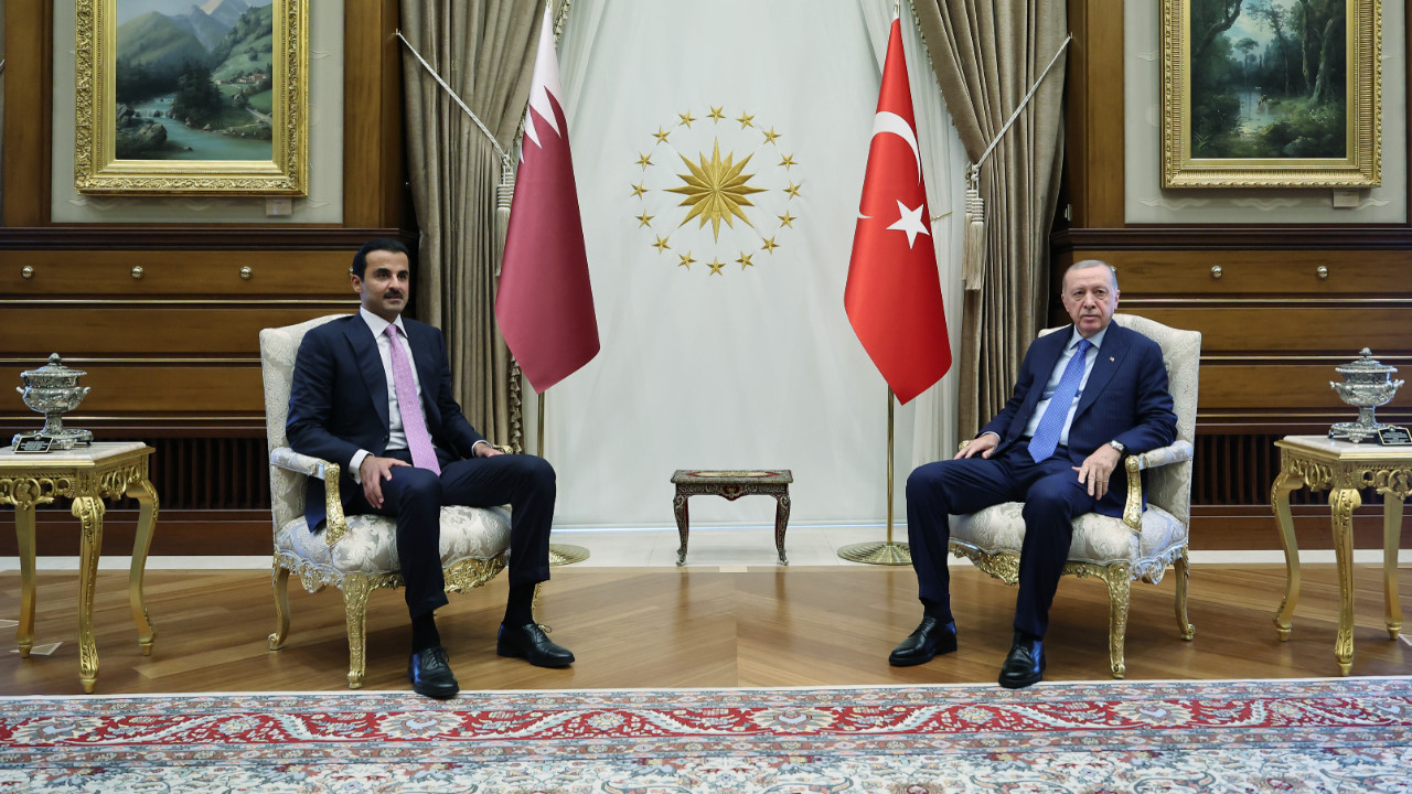 Cumhurbaşkanı Recep Tayyip Erdoğan ve Katar Emiri Şeyh Temim bin Hamed Al Sani'nin görüşmesi 2,5 saat sürdü... Ekonomik işbirliğini görüştüler...