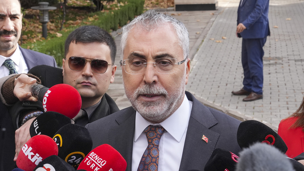 Asgari ücrette nefesler tutuldu! Bakan Işıkhan: Maksimum faydayı sağlayacak bir ücret belirlenecek