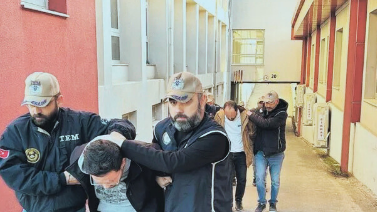 Emniyet'ten dev FETÖ temizliği: Bin kişi pasif göreve çekildi