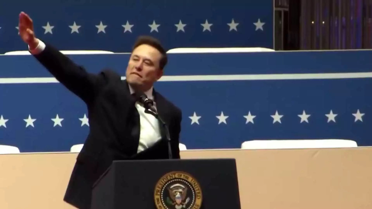 Elon Musk Nazi selamı mı yaptı? İşte o görüntüler...