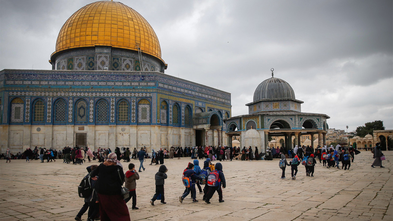 İsrail polisi 15 yaşındaki bir Türk'ü darbetti! İsrail'den Türk vatandaşına darp! İsrail son dakika! İsrail son haberleri