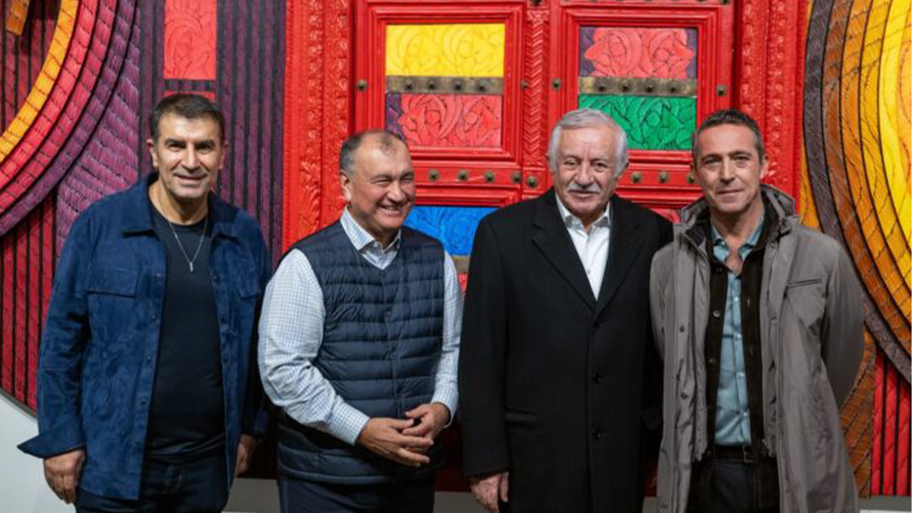 MHP'li Adan da açılımda el yükseltti! Kürtçü ismin yüzleşme sergisini gezdi