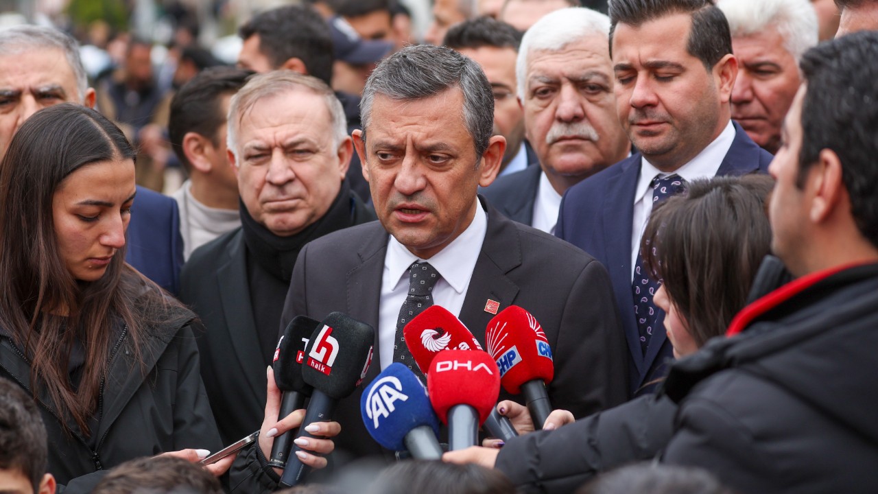 Özel’den Erdoğan’a Trump ve Filistin tepkisi: Buna sessiz kalmaya hakkın yok