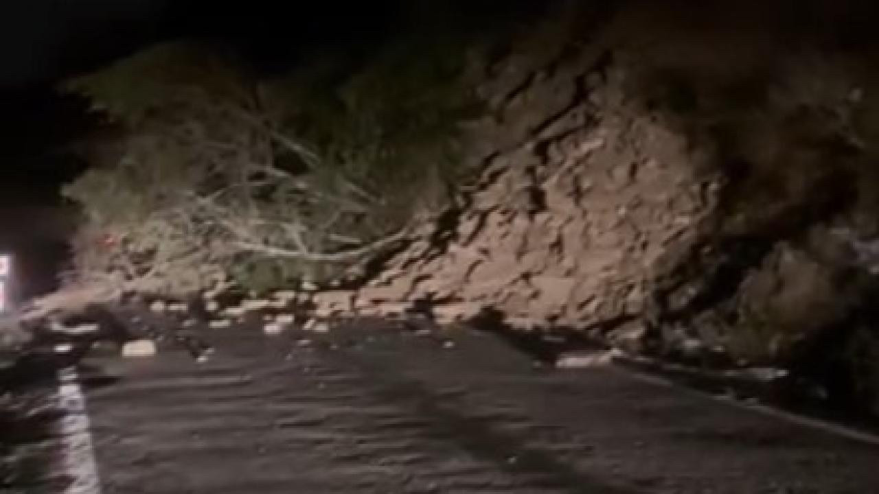 Kastamonu'da heyelan oldu! O yol ulaşıma kapandı