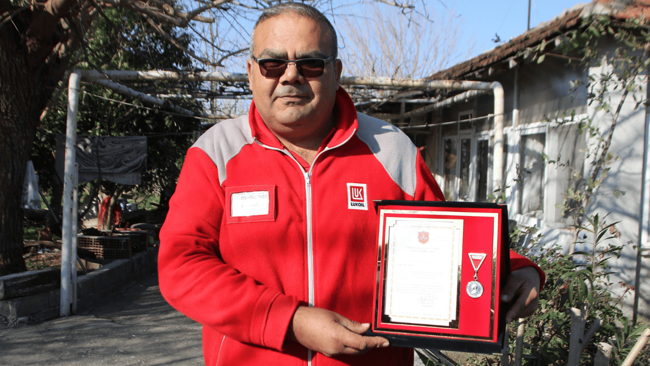 Evlenmek için biriktirdiği parayı TSK Güçlendirme Vakfına bağışladı