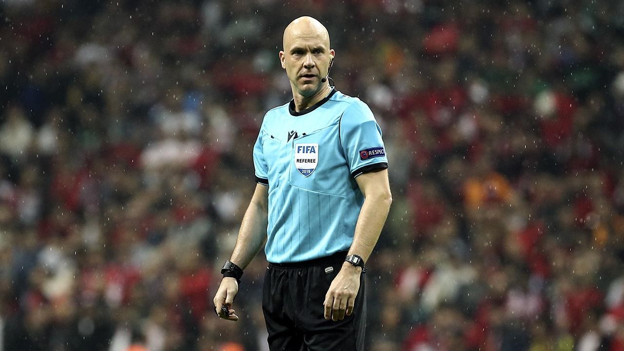 Galatasaray - AZ Alkmaar maçının hakemi belli oldu! İşte karşılaşmada düdük çalacak isim