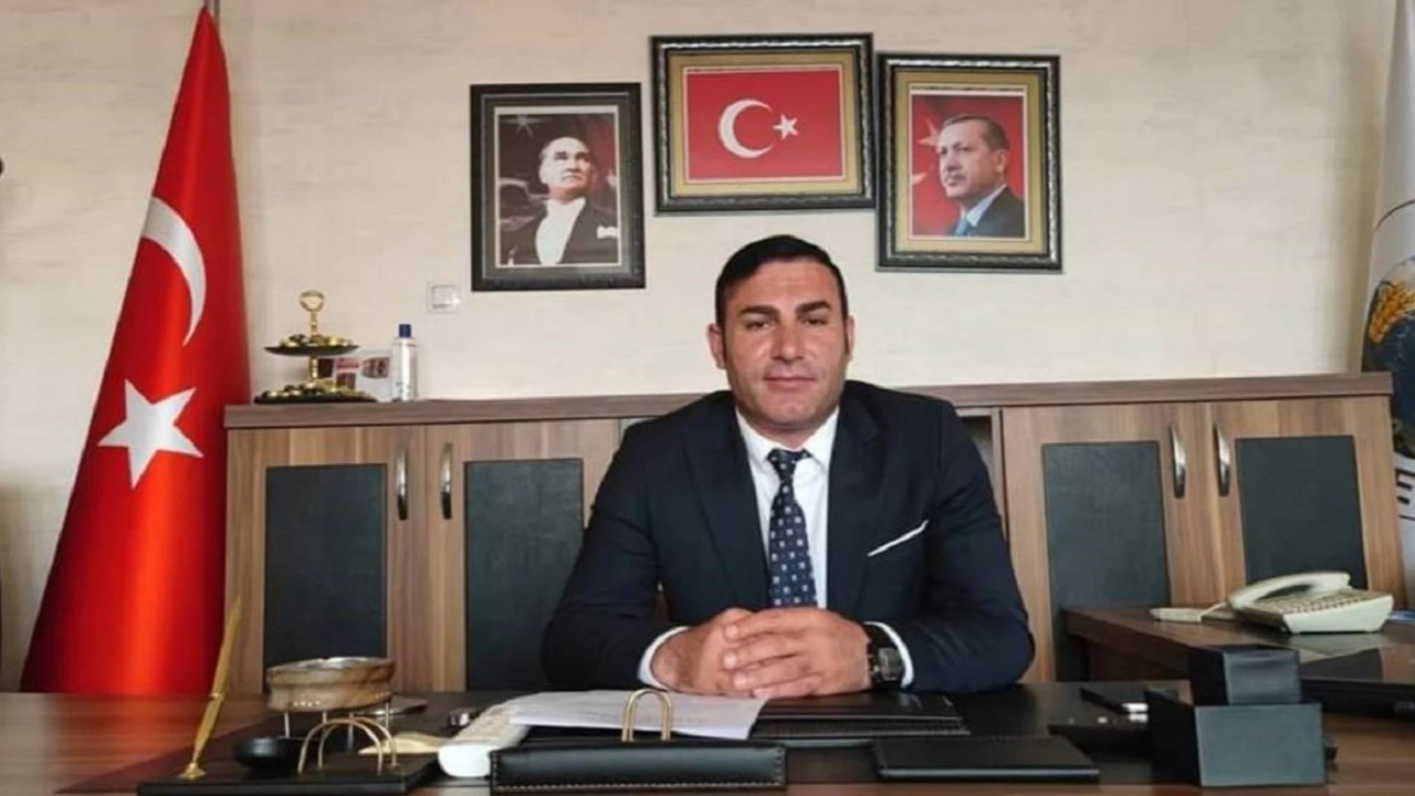 Yeniden Refah'ta kan kaybı durmuyor: Bitlis Aydınlar Belediye Başkanı İbrahim Ergün istifa etti!