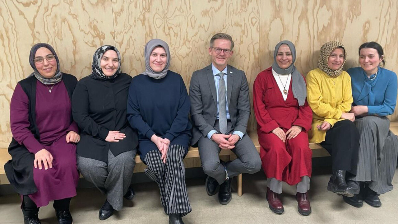 Norveç milletvekilinden FETÖ’ye destek ziyareti