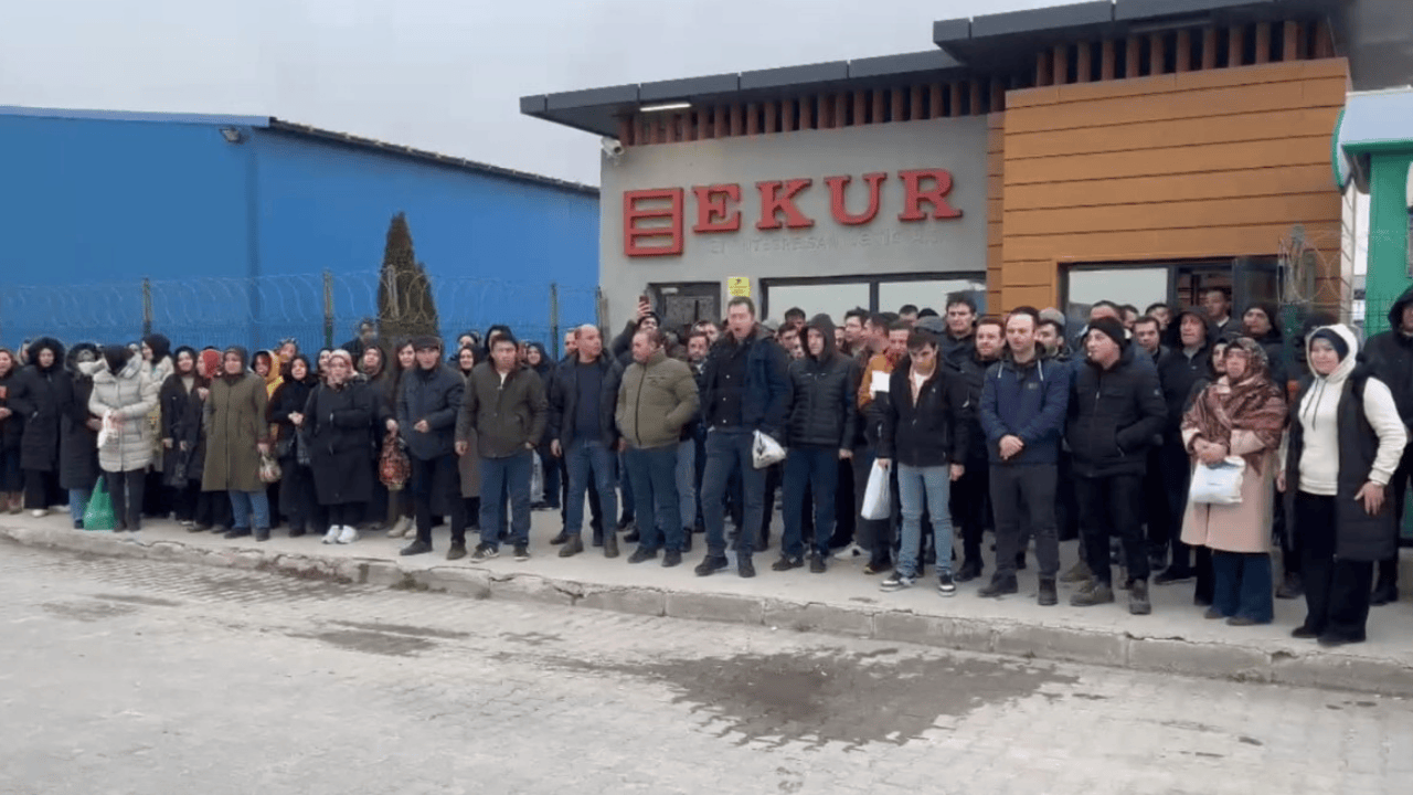 EKUR Et işçileri direnişte: Sendikalı haklar için mücadele sürüyor