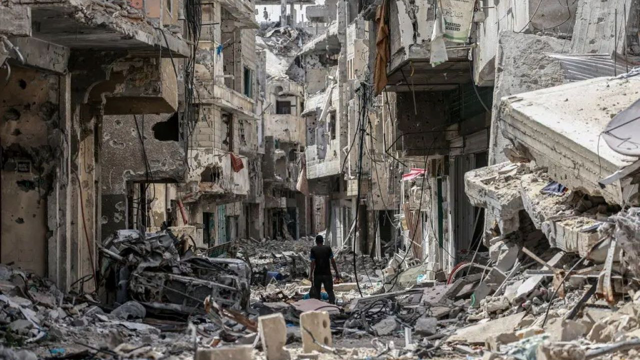 Mısır geliştirdiği Gazze'yi yeniden inşa etme planı Arap Zirvesi'nde kabul gördü... Maliyet 53 milyar dolar... Projede neler var? Gazze'de seçim çağrısı