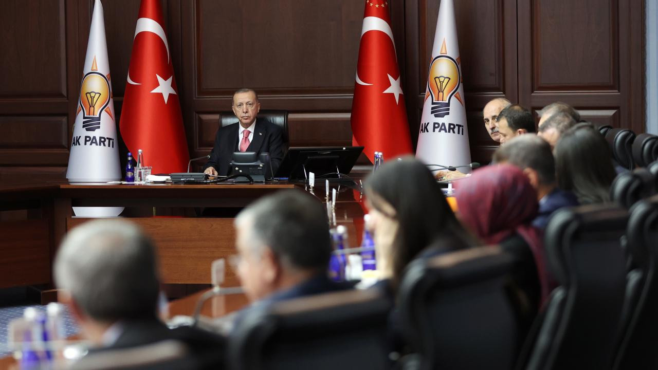 Öcalan'ın çağrısının ardından AK Parti MYK'da ne konuşuldu? Öcalan'ın çağrısına AK Parti'den ilk değerlendirme!