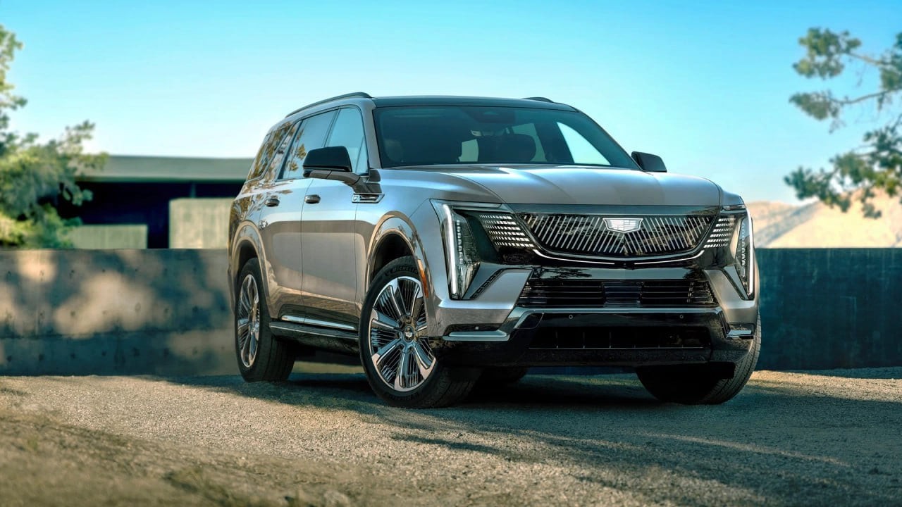 Cadillac’tan SUV’lere yeni boyut: İşte dünyanın en uzun SUV’i!