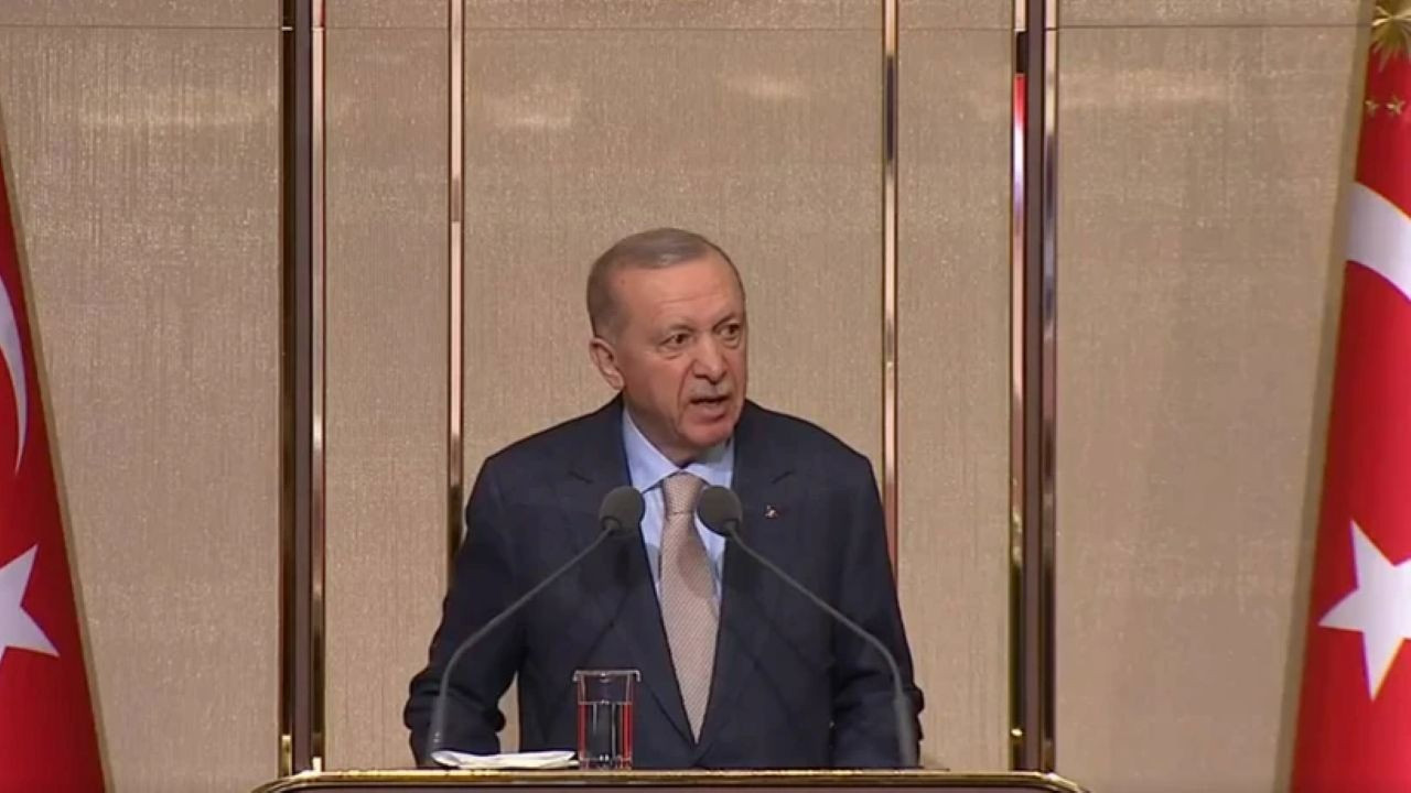 Cumhurbaşkanı Erdoğan konuşru