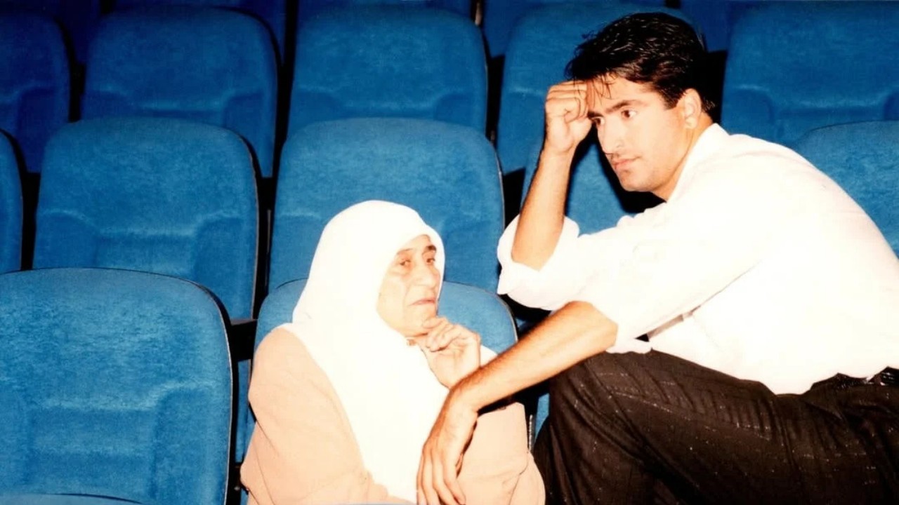 Mahsun Kırmızıgül'ün anne özlemi: Tarağını kızım için saklıyorum