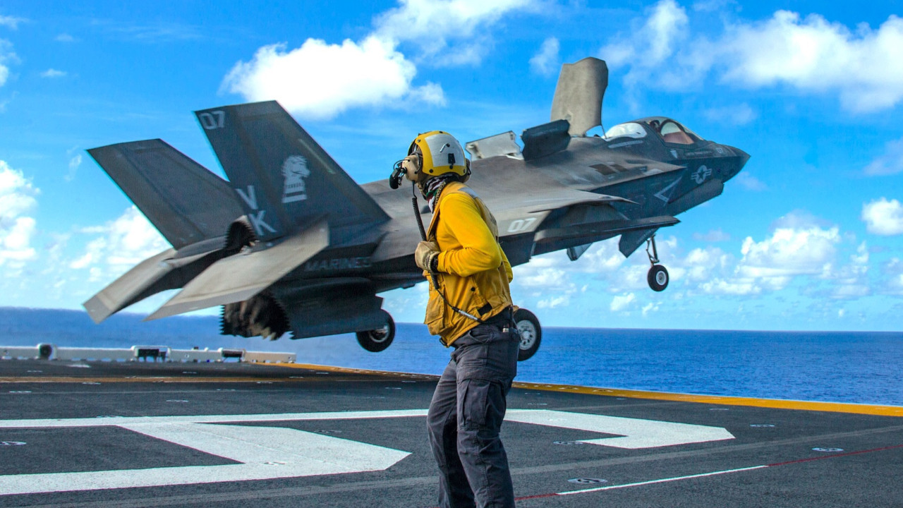 Almanya ve Kanada'da ABD'nin F-35'leri uzaktan kapatabileceği tartışılıyor... Musk ise Ukrayna'yı savunmanın omurgası Starlink ile tehdit ediyor