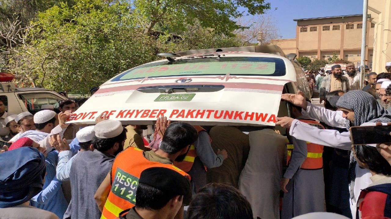Pakistan'da camiye bombalı saldırı düzenlendi: 4 kişi yaralandı