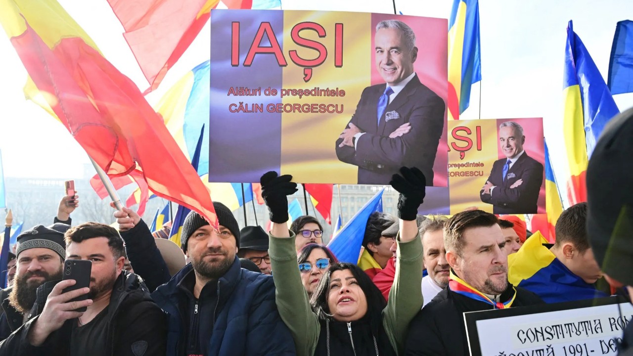 Batı karşıtı Georgescu'nun seçilme hakkı elinden alındı! Atlantik'in elitleri korku içinde! Georgescu'ya seçim darbesi