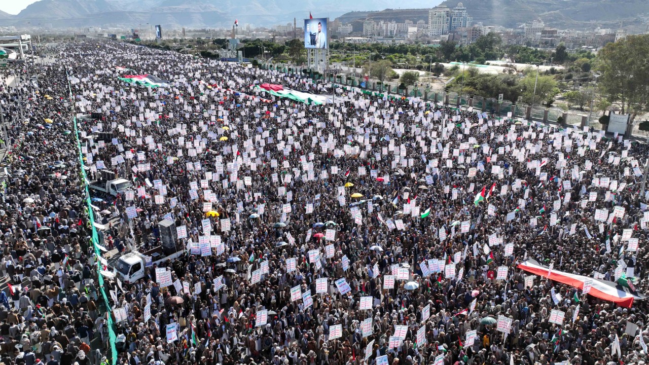 Ensarullah açıkladı: İsrail'in o üssü balistik füzeyle vuruldu! Yemen'den İsrail'e operasyon! Ensarullah operasyonlarını sürdürüyor mu?
