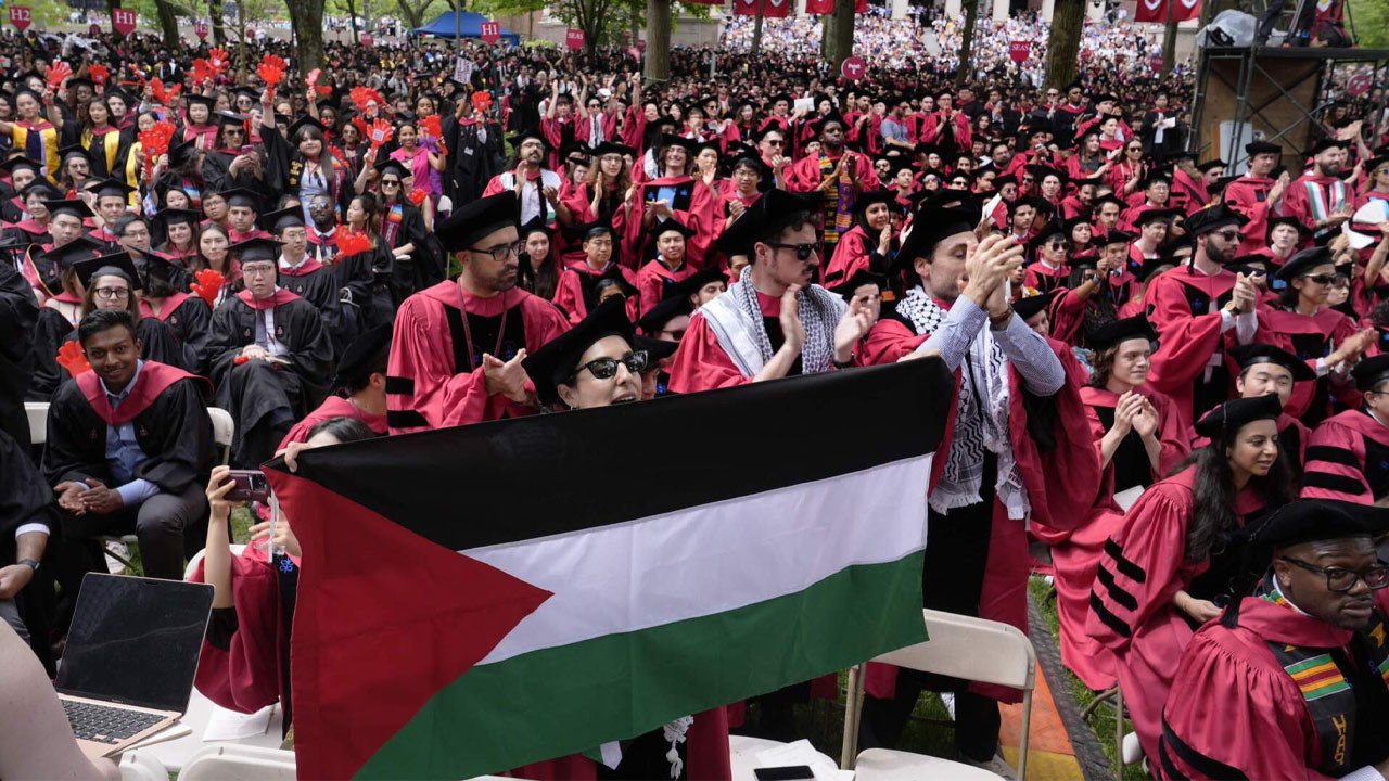 ABD'de Filistin'i destekleyen öğrencilere yönelik baskılar artıyor! Harvard'dan adım geldi