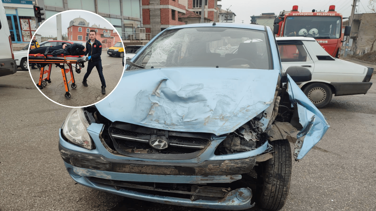 Samsun'da otomobil ile minibüs çarpıştı: İkisi çocuk altı kişi...