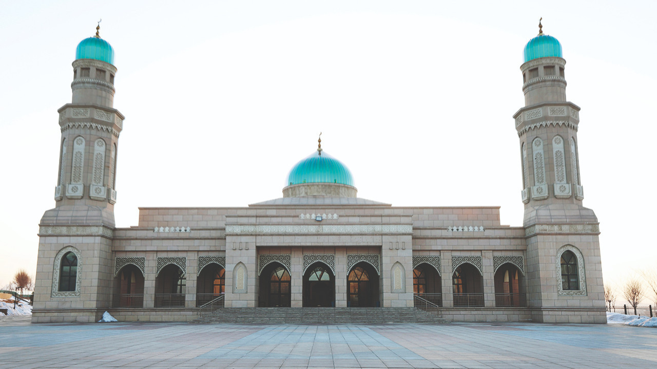 Sinciang İslâm Enstitüsü Rektörü Muhterem Şerif: Enstitümüzde üstün eğitim koşulları var