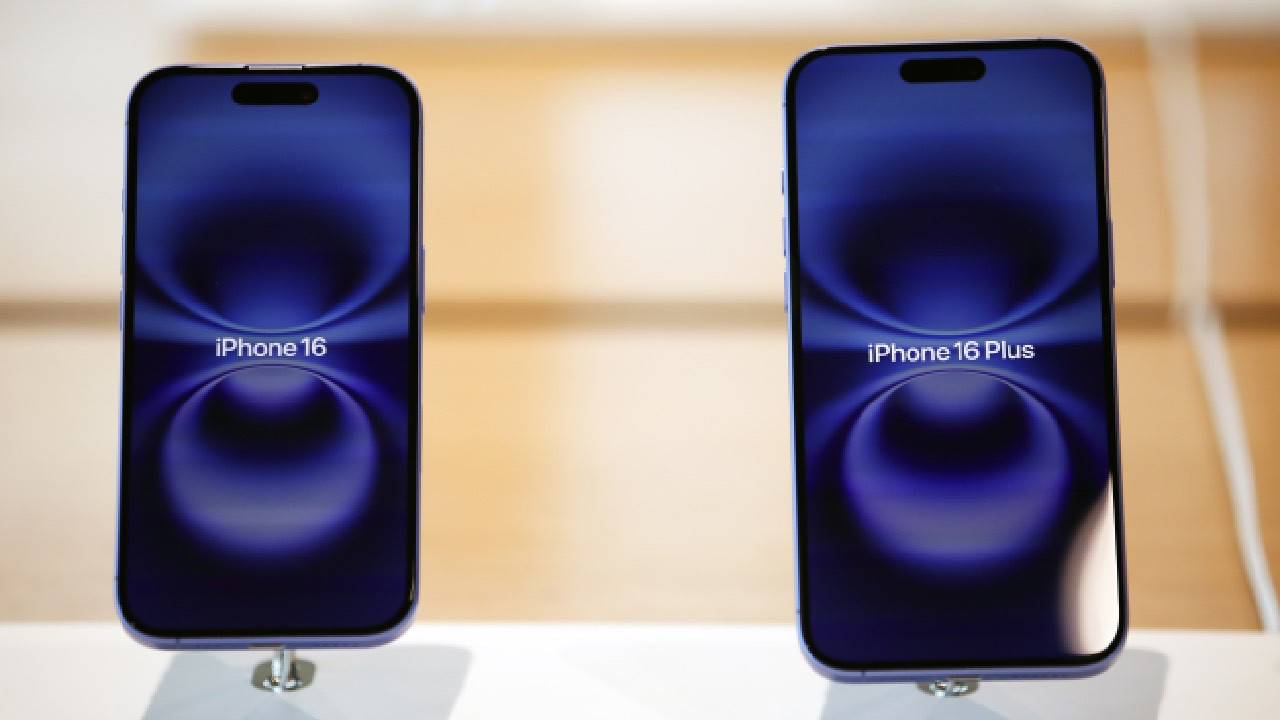Apple'dan vergi hamlesi! O ülkeden ABD'ye iPhone'lar yığıldı