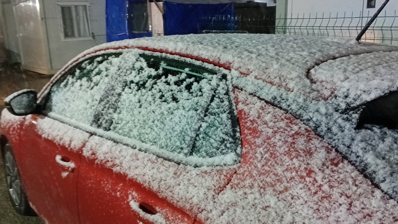 Adıyaman'ın iki ilçesi kara büründü