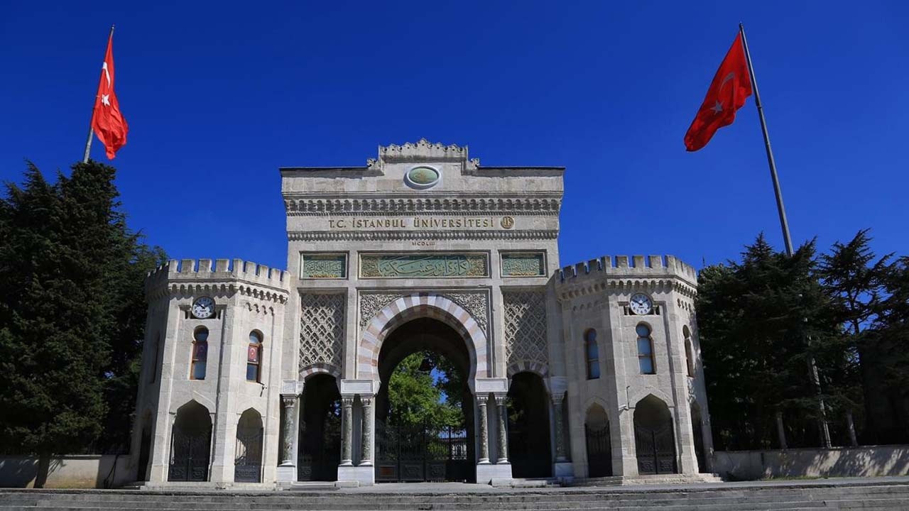 23 Nisan'da devlet üniversiteleri tatil mi? Özel üniversiteler kapalı mı?