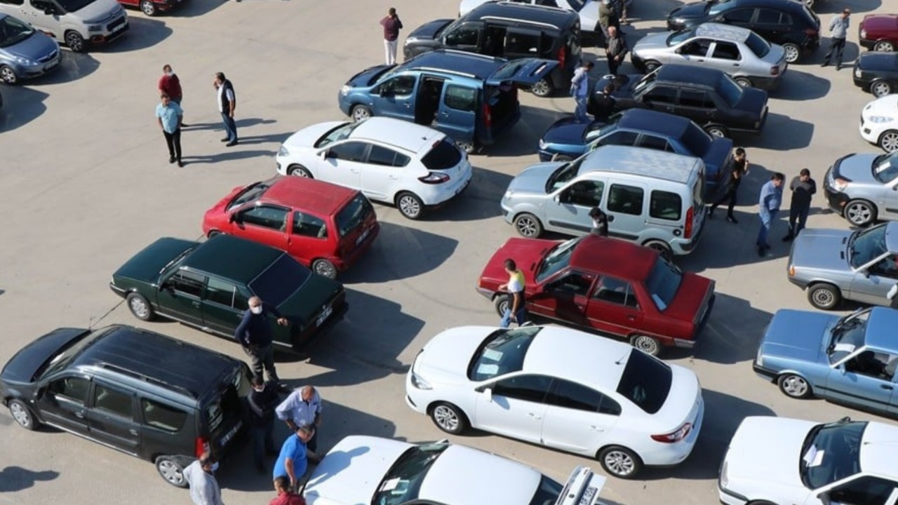 Uygun fiyata araba arayanlara! 140 ile 550 bin TL arası alınabilecek ikinci el otomobiller