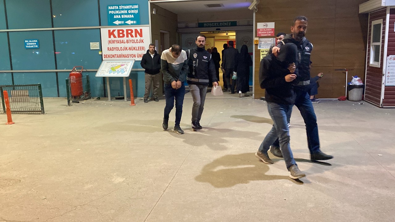 3 ilde kuyumcuları dolandırmışlardı! O şahıslar tutuklandı! Bursa son haberleri! Bursa son dakika! Bursa son haberleri! Bursa son dakika haberi