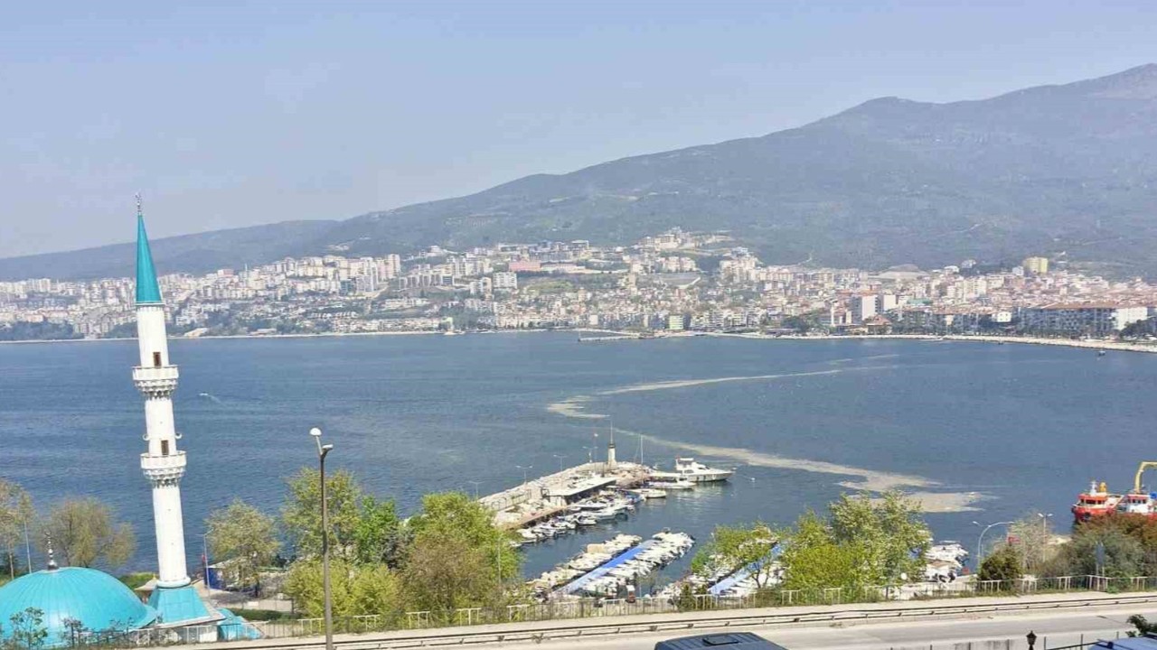 Gemlik Körfezi’nde korkutan manzara