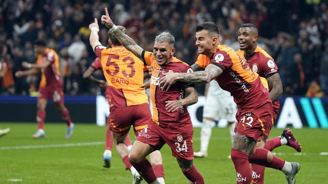 Lucas Torreira, Süper Lig'deki 3. golünü kaydetti