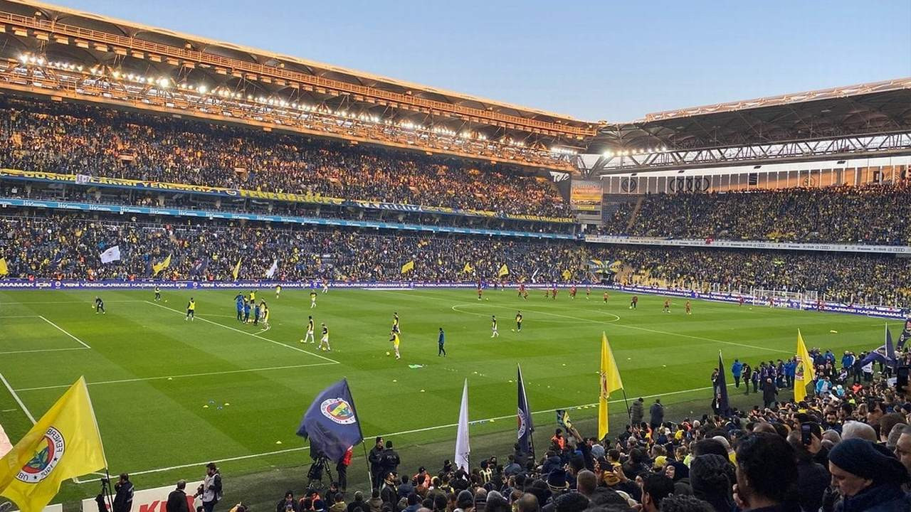 Otomobil devinden, Fenerbahçe’ye rekor teklif! Stat isim sponsorluğu için harekete geçtiler