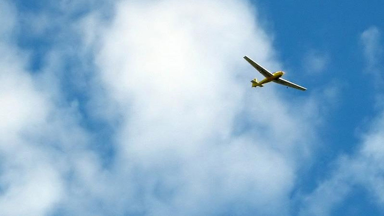 Uçak nehre düştü! Hayatını kaybedenler var