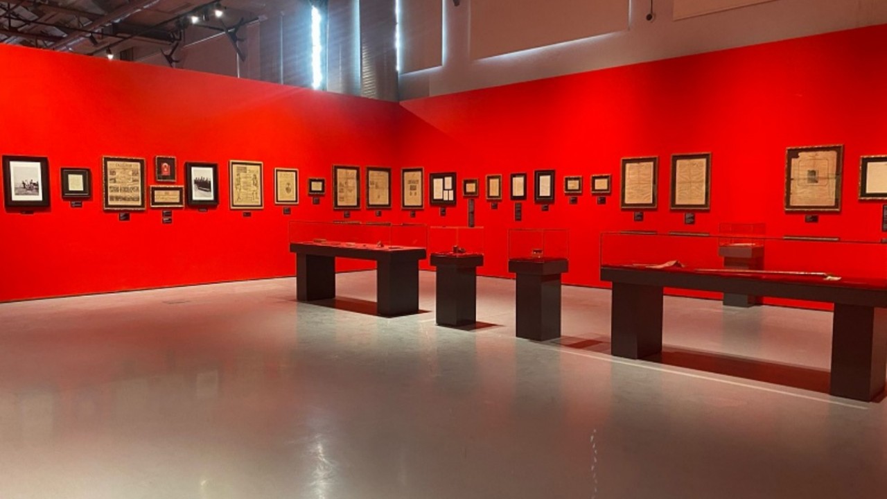 Atatürk’ün eşyaları ilk kez sanatseverlerle buluştu