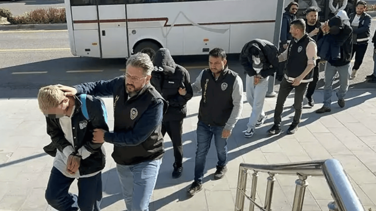 10 milyon liralık dolandırıcılık soruşturması: 15 gözaltı