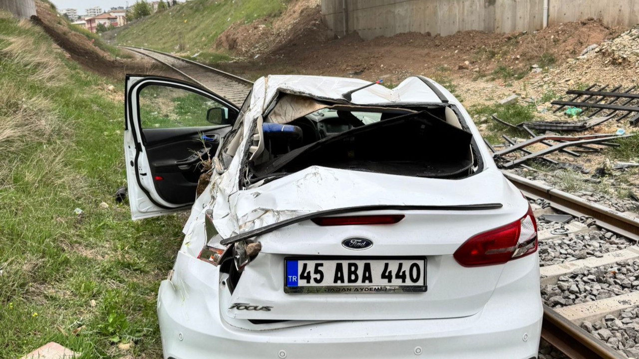 Batman'da otomobil köprüden düştü: 3 yaralı