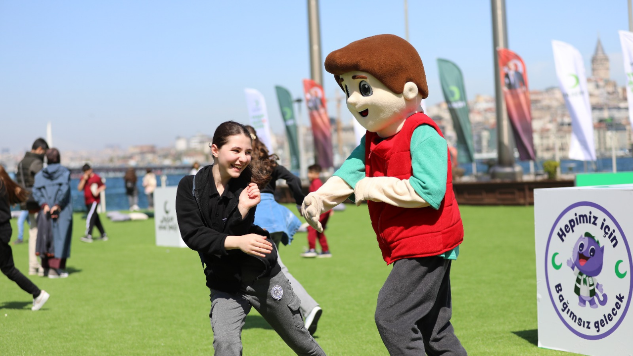 Türkiye'nin Yeşilay'ı 23 Nisan’ı coşkuyla kutladı