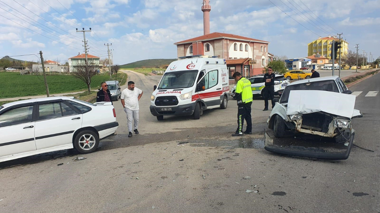 Fenomen muhtar adayı Aydın Battal kaza yaptı